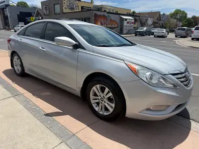 2012 HYUNDAI SONATA GLS 2.4 L 4 CYLINDER FWD HB 223,000 KM CLEAN TITLE CARFAX AVAILABLE. ONE OWNER O...