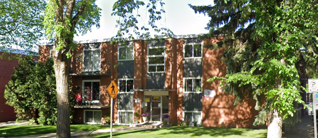 Nutana Large 1 & 2 Bedroom Available