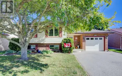 Welcome to this well-maintained sidesplit in one of Woodstock's most desirable family neighbourhoods...
