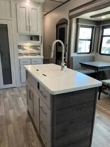 2020 Keystone 334BH in Travel Trailers & Campers in Edmonton - Image 14