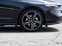 (HCUV ) HONDA CERTIFIED USED VEHICLE, APPLE CAR PLAY, BALANCE OF WARRANTY, ANDROID AUTO, **MARKET VA... (image 4)