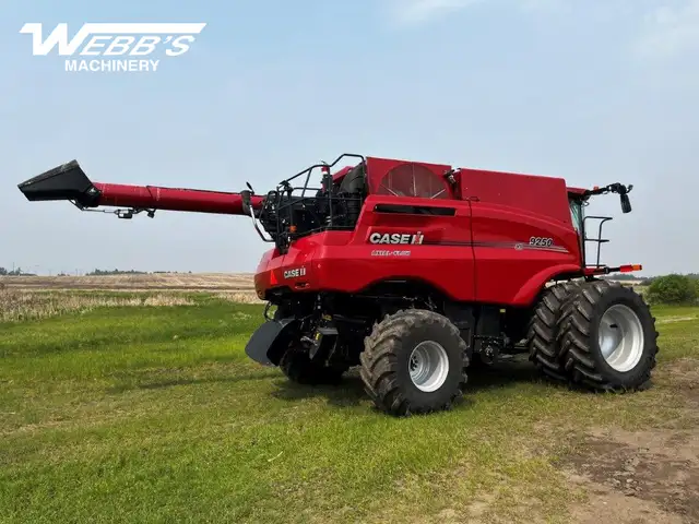 2024 Case IH 9250 Combine in Farming Equipment in Fort St. John - Image 7