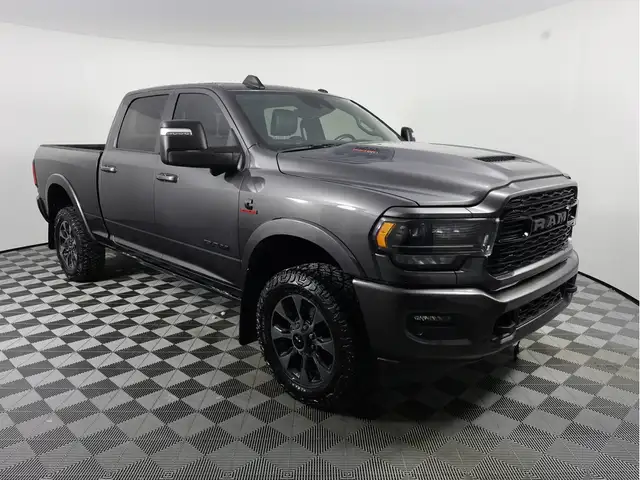 2023 Ram 3500 CREW CAB NIGHT EDITION | POWER SUNROOF | 4X4 in Cars & Trucks in Calgary - Image 4