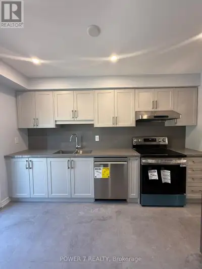 122 - 60 HANSON ROAD Mississauga (Fairview), Ontario