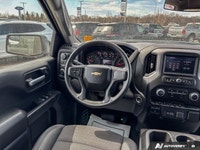 Experience the formidable capability of the 2025 Chevrolet Silverado 1500 Custom Crew Cab. Engineere... (image 8)