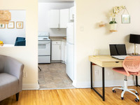 Set on leafy grounds in a mature, family-oriented community in Ottawa’s east end, Eastwood Park Apar... (image 7)