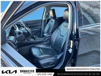 2022 Jeep Compass Trailhawk Elite Introducing the 2022 Jeep Compass Trailhawk Elite in a striking bl... (image 7)