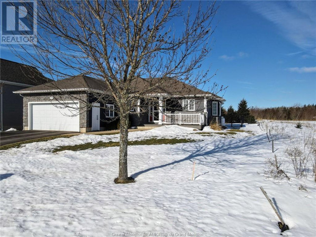 446 Royal Oaks BLVD Moncton, New Brunswick in Houses for Sale in Moncton - Image 2