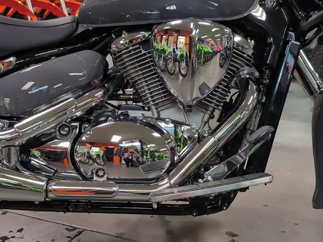 2025 Suzuki Boulevard C50 in Street, Cruisers & Choppers in Calgary - Image 4