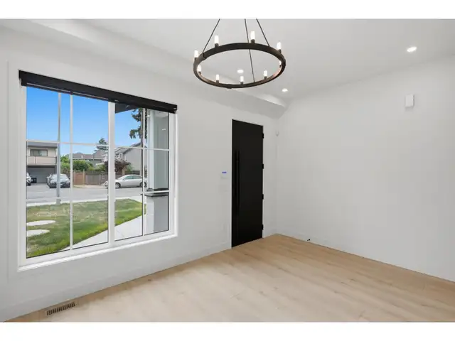 8184 117 STREET Delta, British Columbia in Condos for Sale in Richmond - Image 3