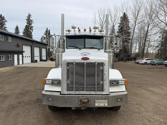 2006 PETERBILT 378 in Heavy Trucks in Saskatoon - Image 3