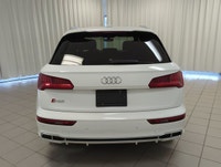 Built for drivers who want luxury, pace, and everyday utility, this 2018 Audi SQ5 Technik delivers a... (image 6)