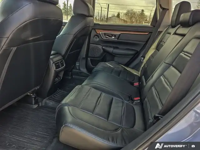 2021 Honda CR-V Touring | One Owner | Moonroof | Leather in Cars & Trucks in Calgary - Image 28