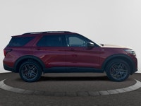 Check out this vehicle's pictures, features, options and specs, and let us know if you have any ques... (image 5)