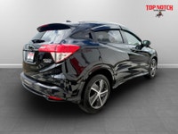 A practical compact SUV with a refined interior, all-wheel-drive capability, and convenient tech fea... (image 3)