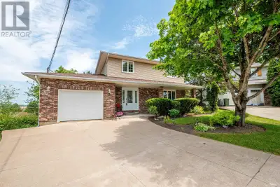 OPEN HOUSE Sunday, July 6 (2-4PM)! Welcome to 4 Marcs Way - a hidden gem in the heart of Dartmouth!...