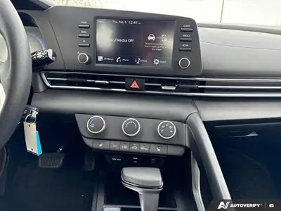 2024 Hyundai Elantra Essential | ONE OWNER | CARPLAY, View more