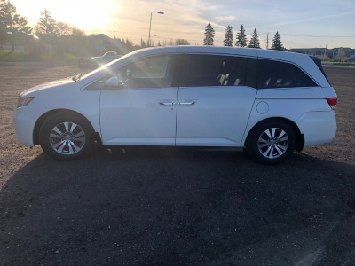 2014 Honda Odyssey EXL  Res, * Seats , Accident Free Very Clean