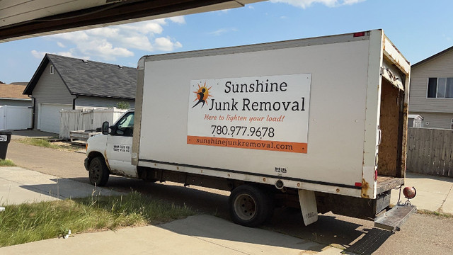 SUNSHINE JUNK REMOVAL ( AND SMALL MOVES) in Moving & Storage in Edmonton