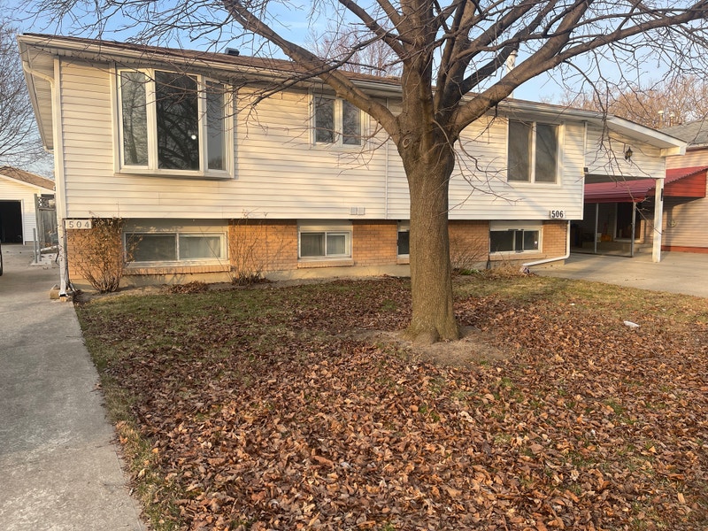 NEW LISTING!! Impressive 4bedroom home Available now Long Term