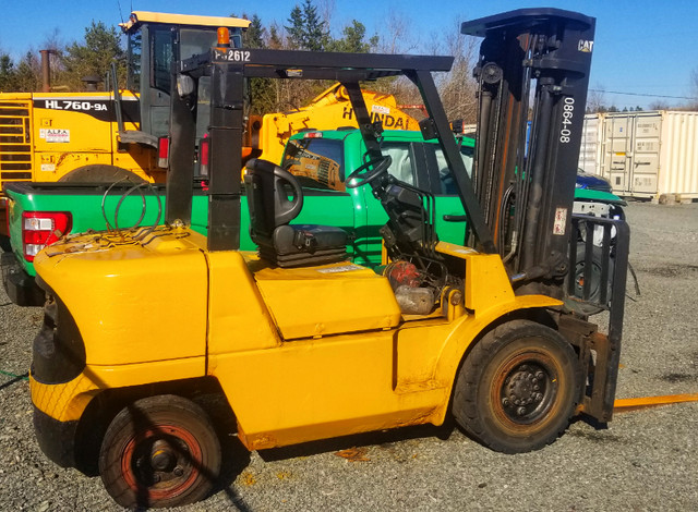 Caterpillar GP40KL1 Pneumatic Tire Forklift - *LPG* in Other in Bedford - Image 2