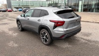 Nouvel Arrivage! La Chevrolet Trax 1RS 2024 est un VUS sous-compact entièrement redessiné qui se dém... (image 6)
