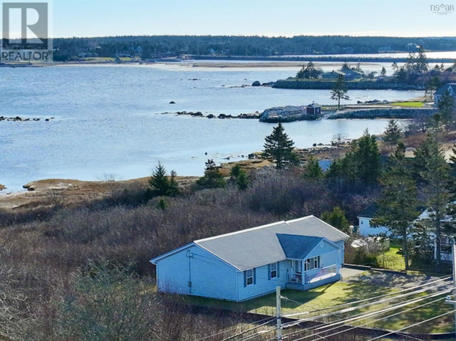 3585 Highway 3 Barrington Passage, Nova Scotia in Houses for Sale in Yarmouth - Image 2