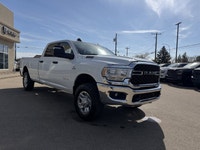 This Ram 3500 boasts a Intercooled Turbo Diesel I-6 6.7 L/408 engine powering this Automatic transmi... (image 8)