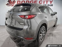 KBB.com Brand Image Awards. This Mazda CX-5 boasts a Regular Unleaded I-4 2.5 L/152 engine powering... (image 4)