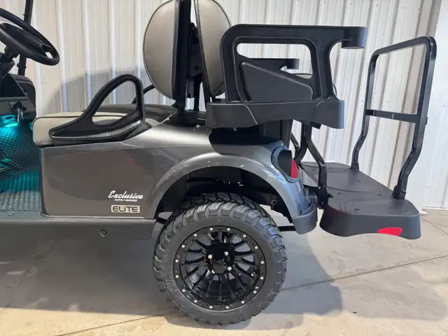 2026 EZGO RXV4 ELITE SUMMIT XT in ATVs in Vernon - Image 8