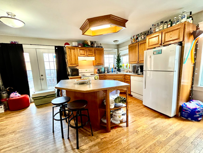 4-Bedroom/ 3-Bathroom Apartment for Rent – Available June 1st