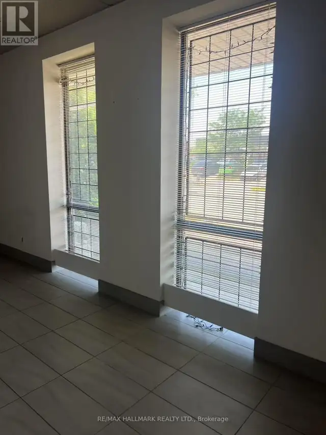 2A - 25 VANLEY CRESCENT Toronto (York University Heights), Ontar in Commercial & Office Space for Rent in City of Toronto - Image 6