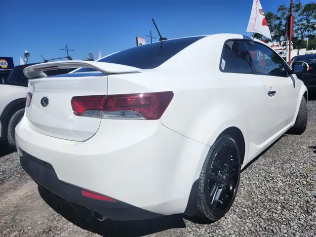 2011 Kia Forte Koup SPORT GARANTIE 1 ANS in Cars & Trucks in City of Montréal - Image 9