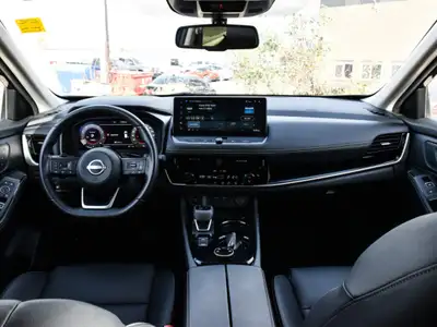 2024 Nissan Rogue SL | Leather Seats | Nav | 360 Camera | Moonro, View more