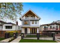 1 3041 GRAVELEY STREET Vancouver, British Columbia