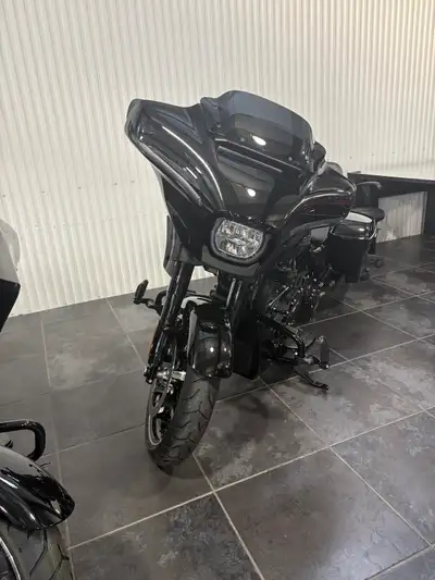 Oppotunity doesn't knock it RUMBLES!!! Looking for a Have you always wanted a Harley? PRICE INCLUDES...