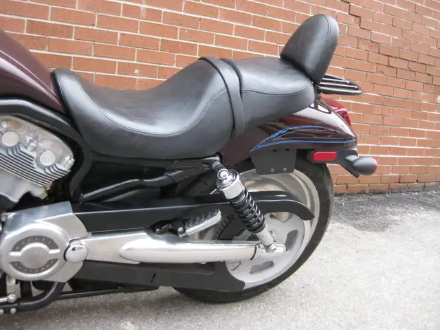 2005 Harley-Davidson VRSCB V-Rod in Street, Cruisers & Choppers in City of Toronto - Image 14
