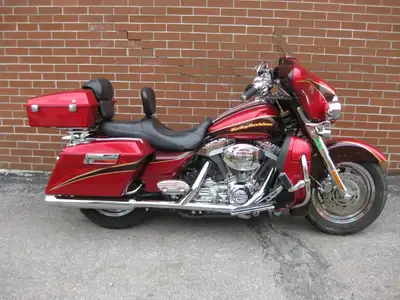 Welcome New Riders! Financing Options Available! 2005 FLHTCSE Screamin Eagle Electra Glide with 48,5...