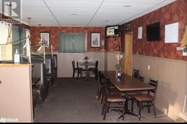 Restaurant with 2 bedroom apartment in Commercial & Office Space for Sale in North Bay - Image 2