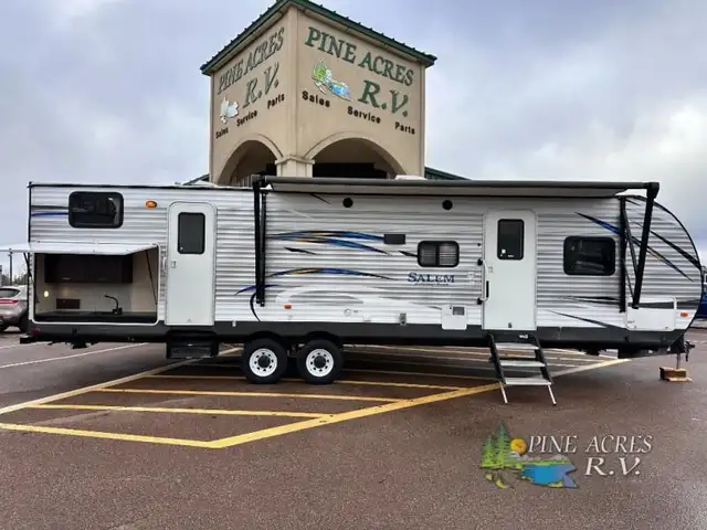 2019 Forest River RV Salem 32BHDS Bunk Room & 2 Slides in Travel Trailers & Campers in Moncton - Image 2