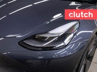 1 OWNER / Automatic High Beams, Rear View Camera, Rear Parking Sensors and more! Clutch is the large... (image 7)