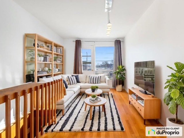 $849,900 - Duplex for sale in Chomedey — photo 1