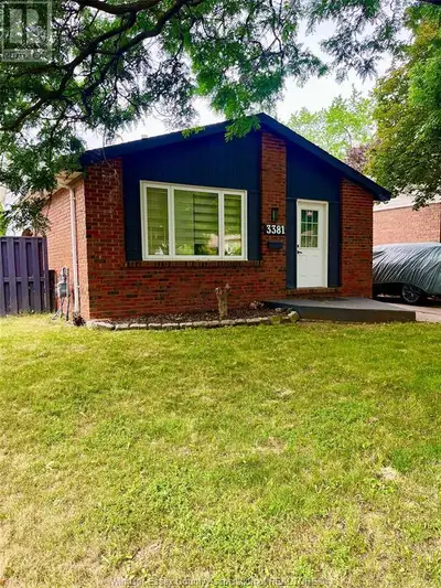 3381 PINEVIEW CRESCENT Unit# UPPER Windsor, Ontario