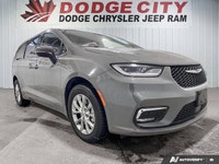 This Chrysler Pacifica boasts a Regular Unleaded V-6 3.6 L/220 engine powering this Automatic transm... (image 7)