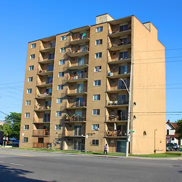 Beautiful ONE BEDROOM Suite in a Convenient Location!