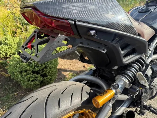2023 Indian FTR R Carbon Fiber in Street, Cruisers & Choppers in Vancouver - Image 5