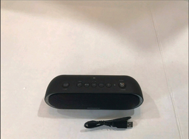 Portable Sony srs xb20 wireless speaker  in Speakers in Mississauga / Peel Region - Image 2