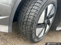 The advertised vehicle price is based on a promotional finance offer. Customers who purchase the veh... (image 9)