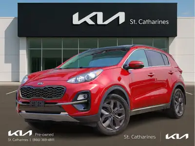 This locally traded 2022 Kia Sportage EX S AWD delivers the perfect blend of head-turning style and...