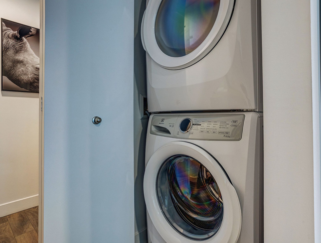 Modern 2BR in Vancouver | Utilities Included | Short Term Rental in Short Term Rentals in Vancouver - Image 12